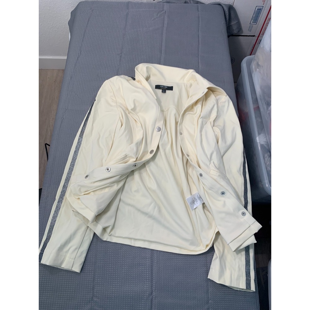 (E-122)Nicole by Nicole Miller Womens Ivory Snap Front Jacket Size M - Picture 6 of 11